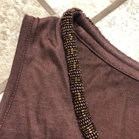 🛍Gap sleeveless brown blouse w beaded neck line - Picture 4 of 5